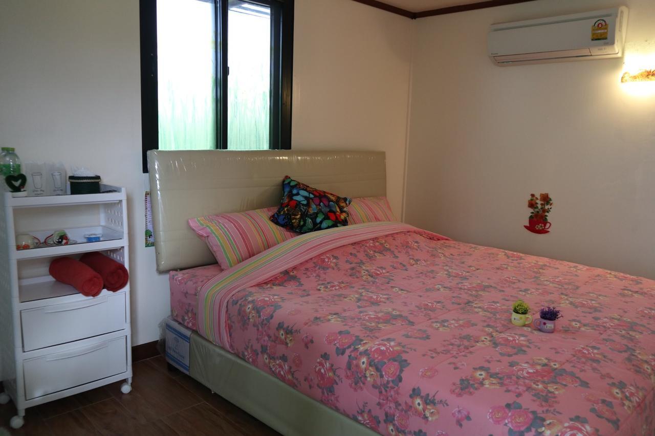 Hotel 4 Seasons Mini House Nakhon Si Thammarat Exterior foto