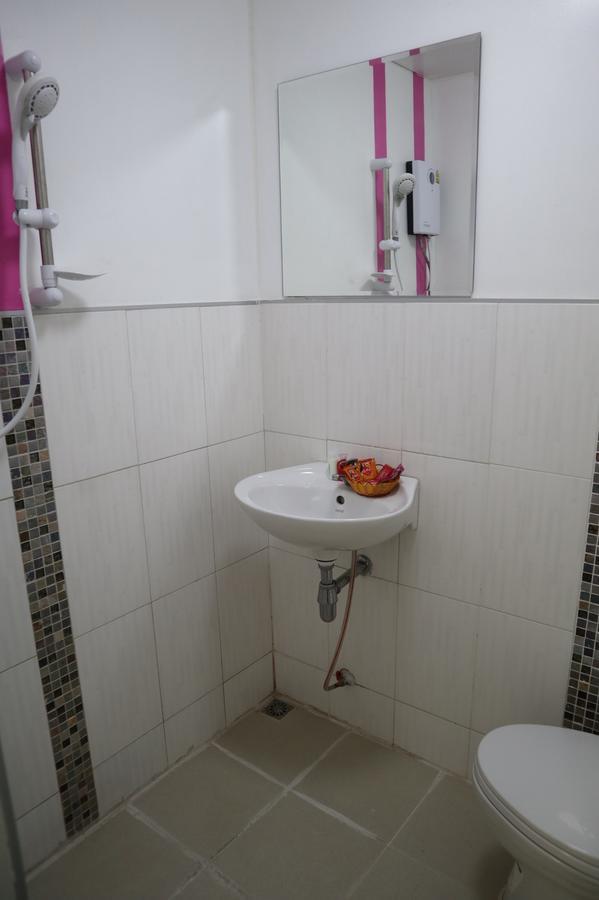 Hotel 4 Seasons Mini House Nakhon Si Thammarat Exterior foto